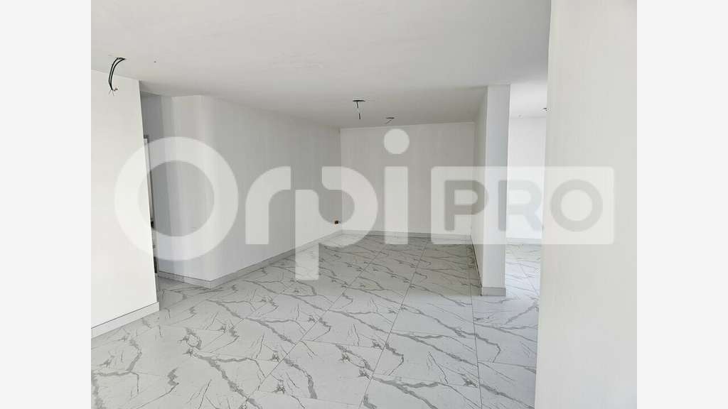 Vente local commercial 129m² à Talence Médoquine