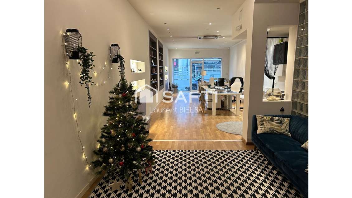 Local commercial ou bureau 95m² à vendre à Tarbes 