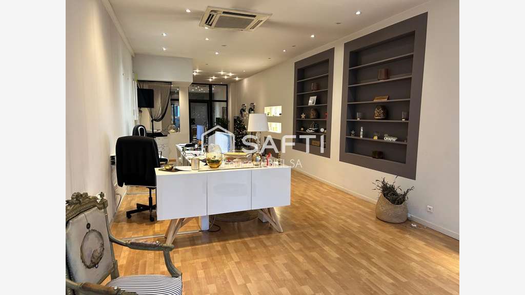 Local commercial ou bureau 95m² à vendre à Tarbes
