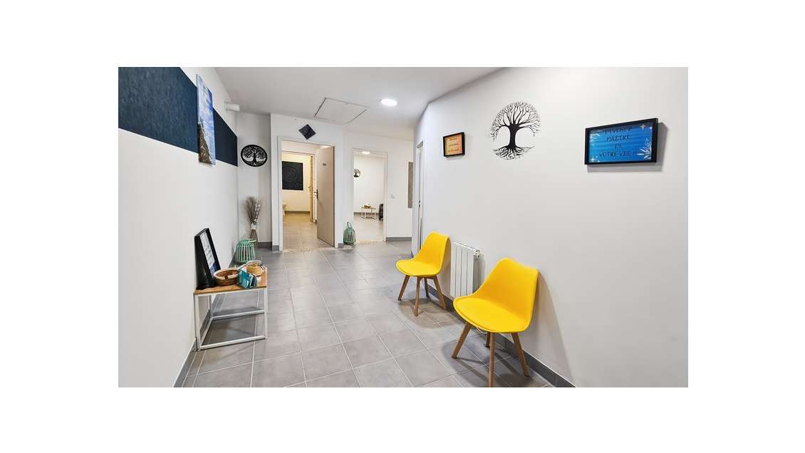 Local/bureau à vendre TARBES avec stationnement 