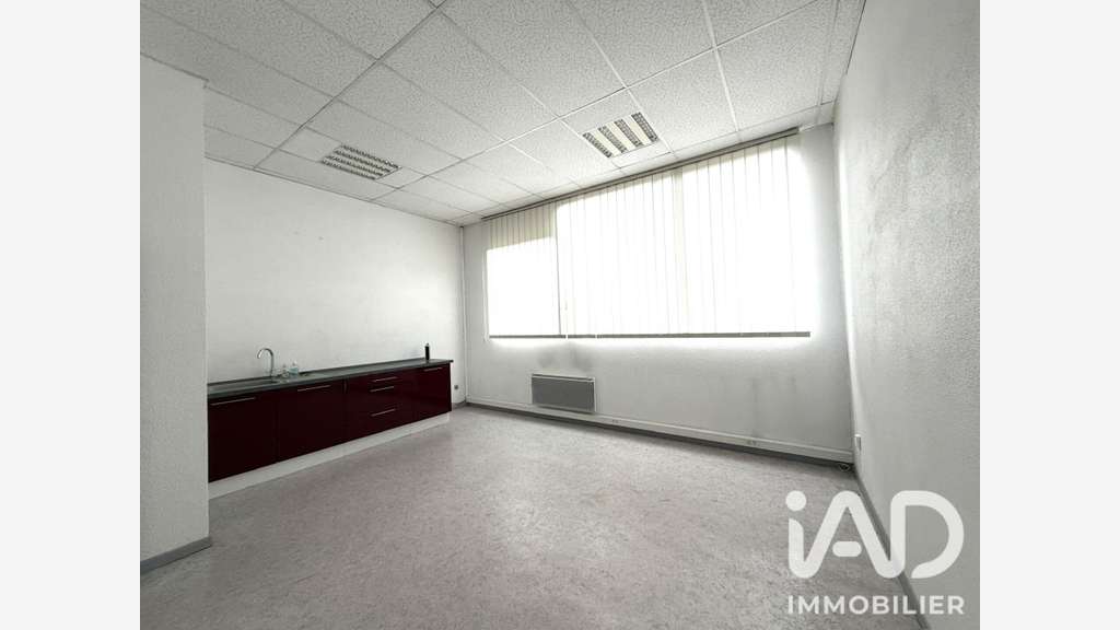 Vente local commercial 78m² en RDC + cave à Tarbes