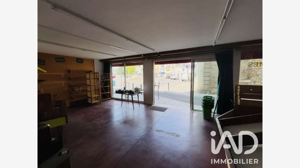 AV local commercial 80m² à Tarbes Place Marcadieu