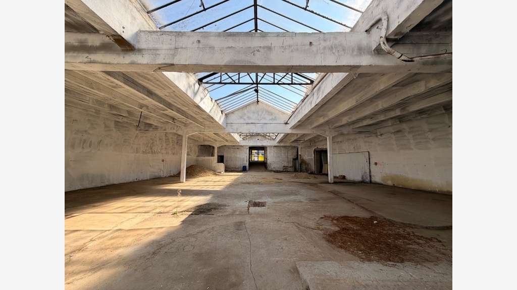 Vente murs atypiques 800m² à Tassin la Demi Lune