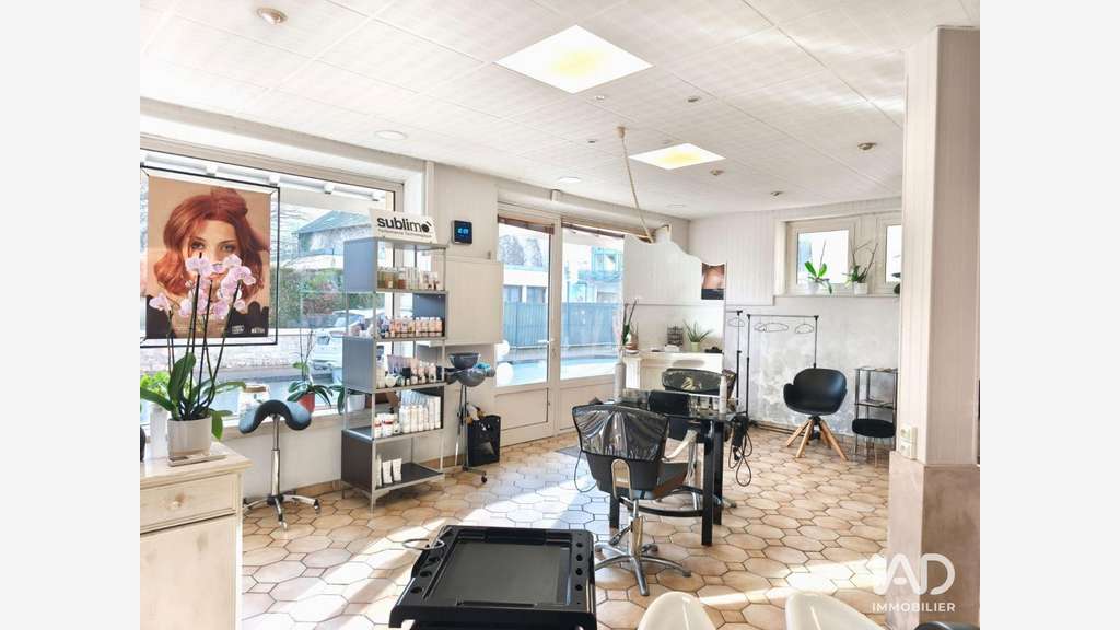 Local commercial à Terrasson-Lavilledieu