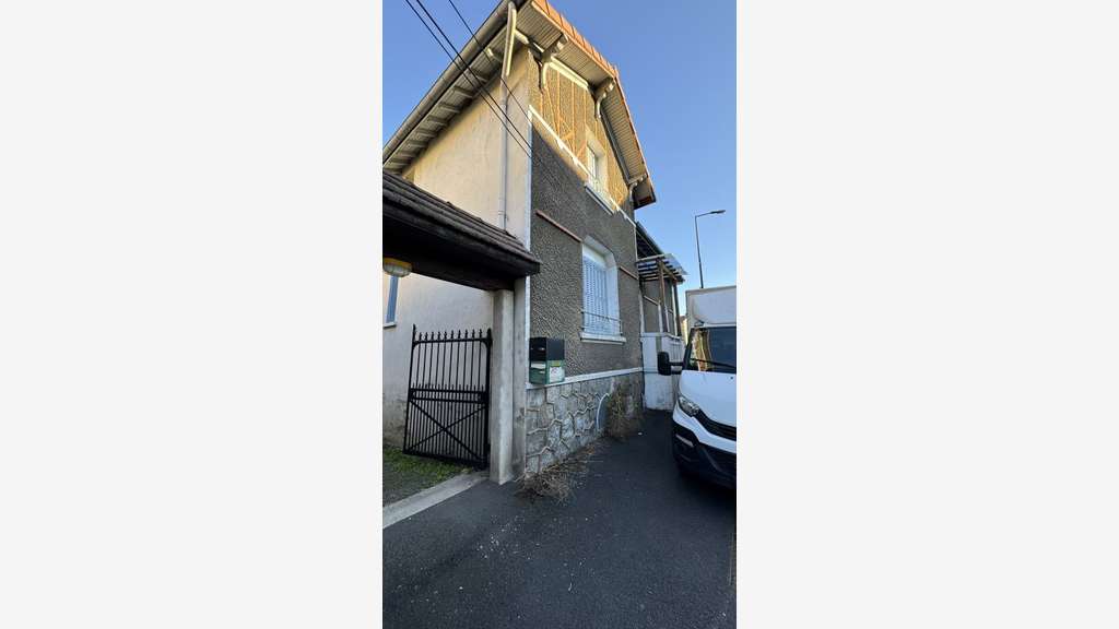Local commercial 219m² Thiers quartier du Moutier