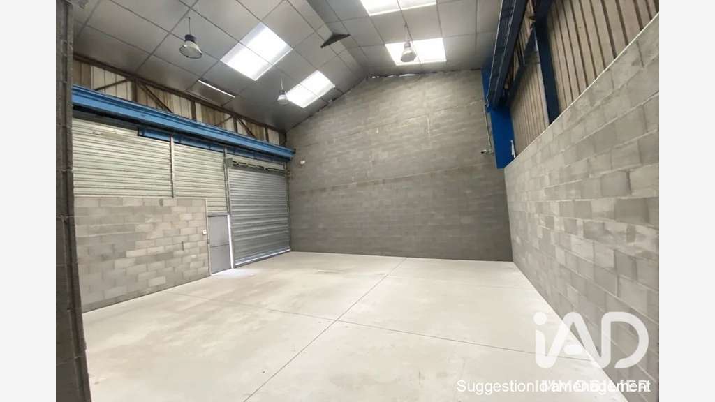 Vente bâtiment artisanal 150m² à Thouaré-sur-Loire