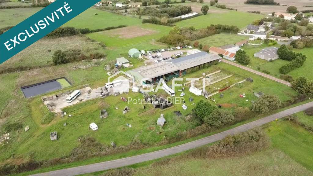Vente corps de bâtiments de 1195m² à Thouars