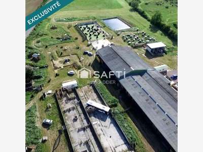 Vente corps de bâtiments de 1195m² à Thouars