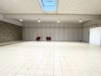 Vente murs commerciaux libres de 338m² à Thourotte