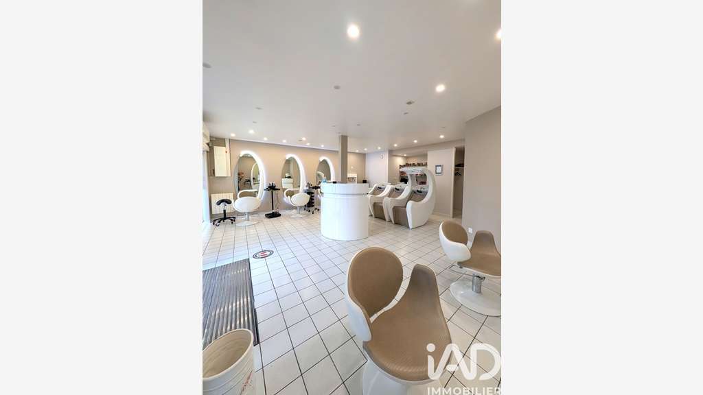 Vente murs commerciaux occupé à Thourotte centre 