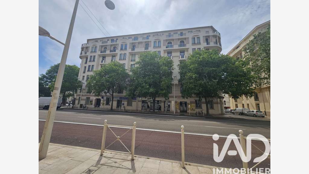 Vente bureaux de caractère à Toulon Palais Justice
