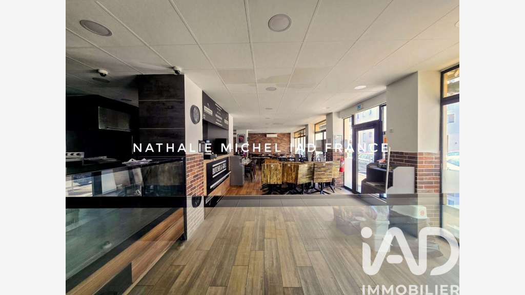 Vente local commercial 216m² à Toulon Est 