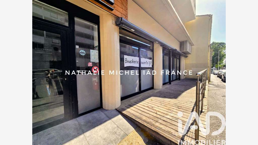 Vente local commercial 216m² à Toulon Est 