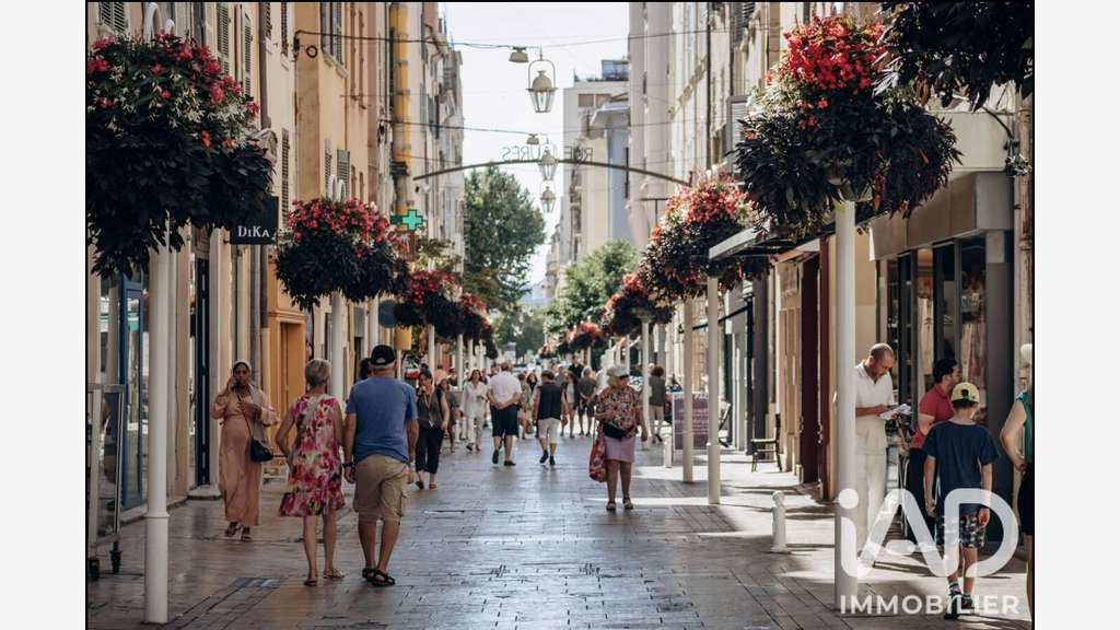 Vente boutique premium 170m² à Toulon
