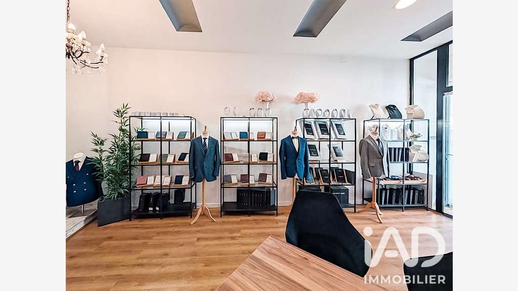 Droit au bail local 65m² en rue piétonne à Toulon
