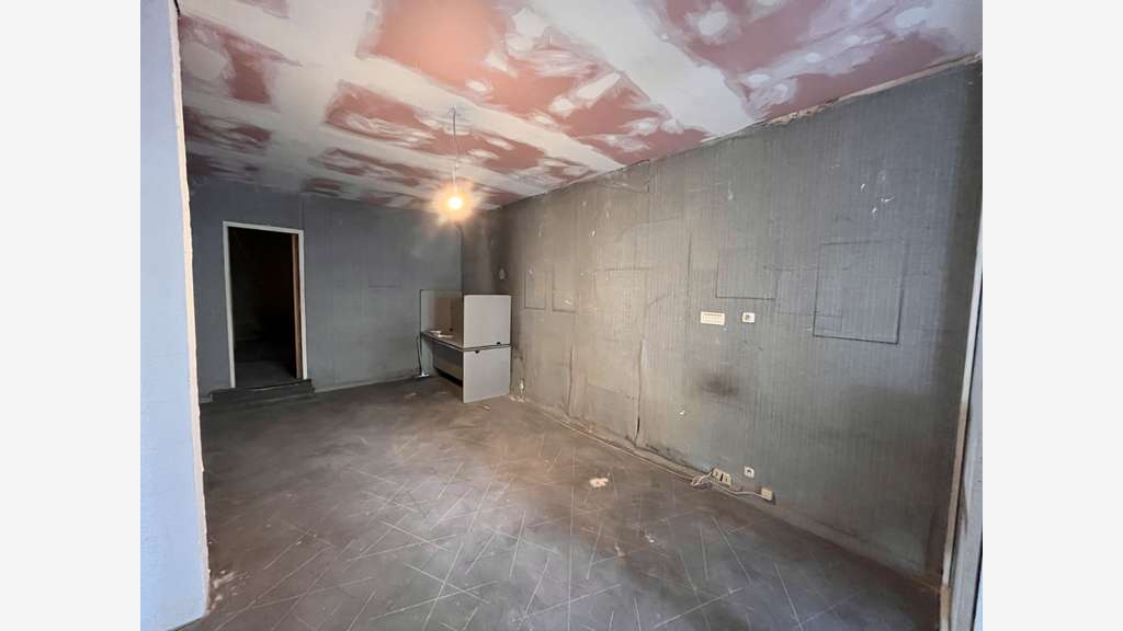 AV local professionnel 70m² Toulon Place d'Armes