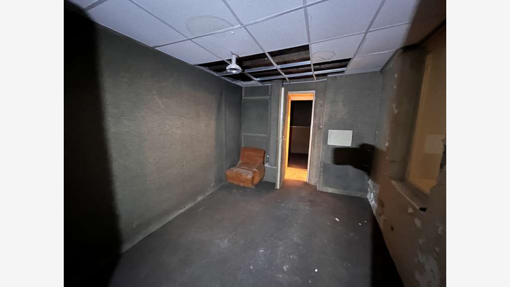 AV local professionnel 70m² Toulon Place d'Armes