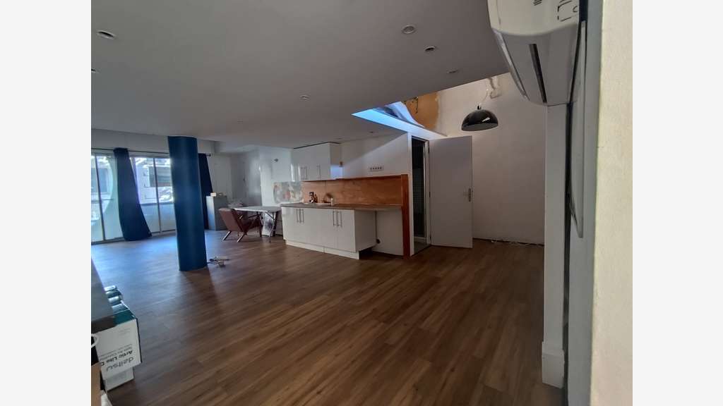 Vente local 108m² excellente visibilité à Toulon