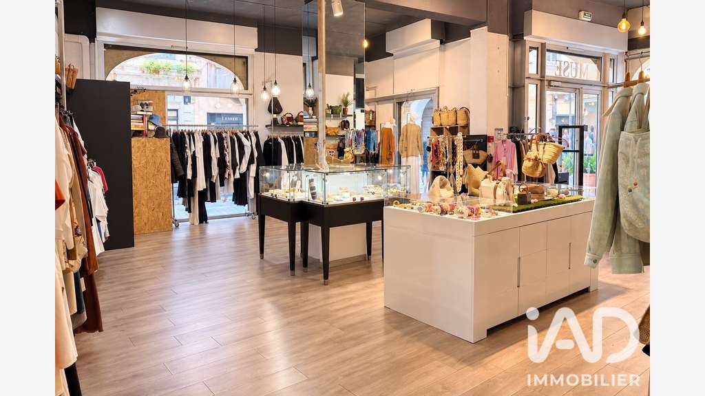 Cède local commercial de 170m² à Toulon centre