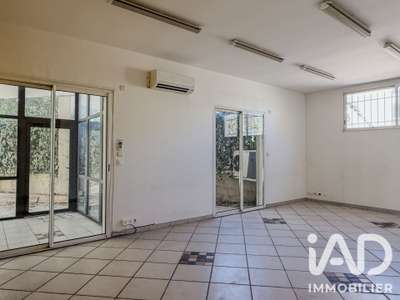 Vente local commercial de 104m² en RDC à Toulon