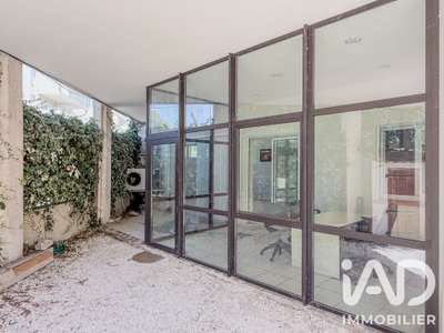Vente local commercial de 104m² en RDC à Toulon