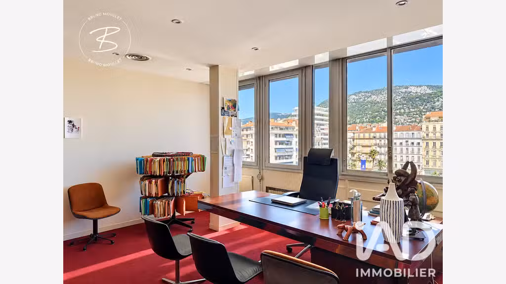 Vente local professionnel de 68m² à Toulon Liberté
