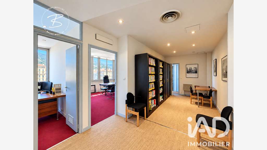 Vente local professionnel de 68m² à Toulon Liberté