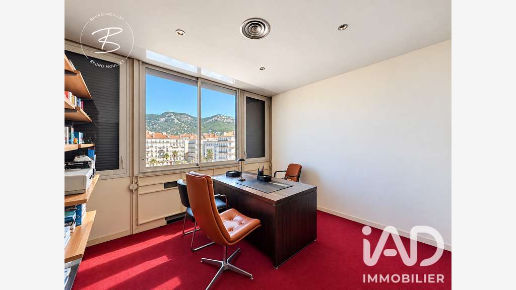 Vente local professionnel de 68m² à Toulon Liberté