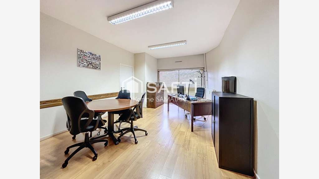 Local 450m² avec parking à Toulouse Canal Brienne