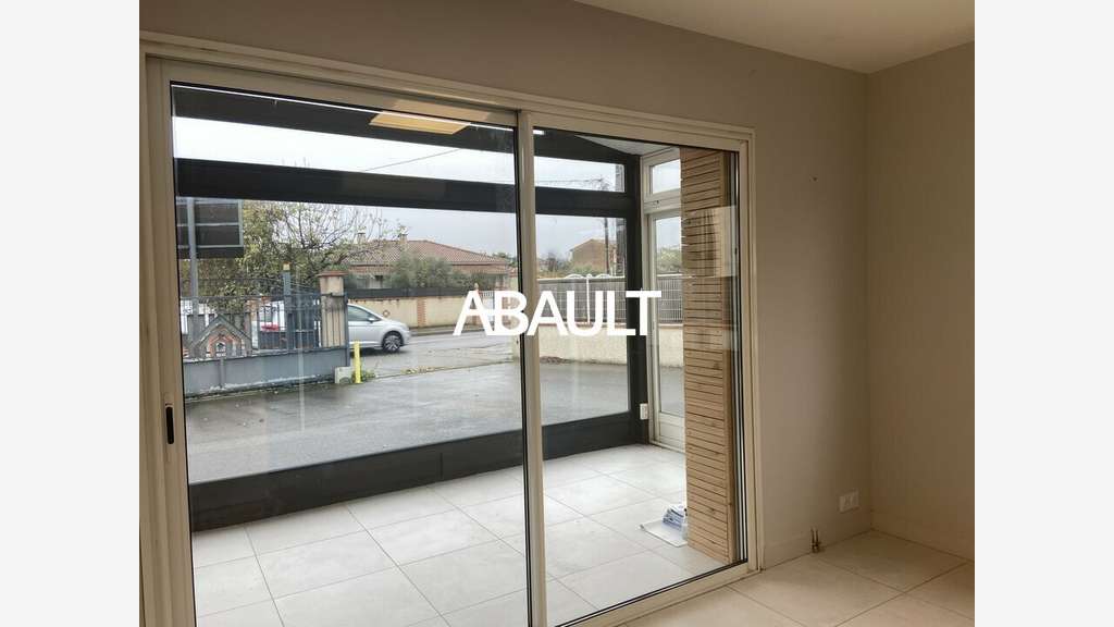 Local commercial de 120m² à vendre à Tournefeuille
