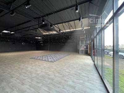 Vente local commercial 480m² refait à neuf à Tours