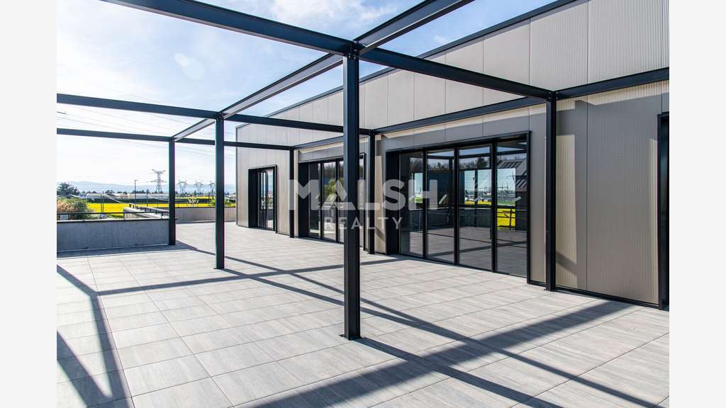 Local commercial neuf pour Restaurant à TOUSSIEU -