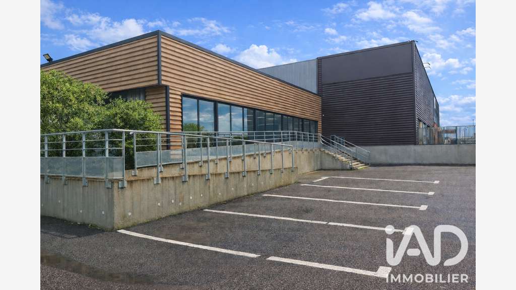AV bureaux stockage 1500m² empl strat Carcassonne