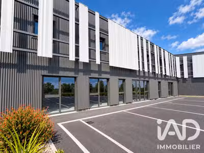 Vente local commercial à aménager 400m² à Trégueux
