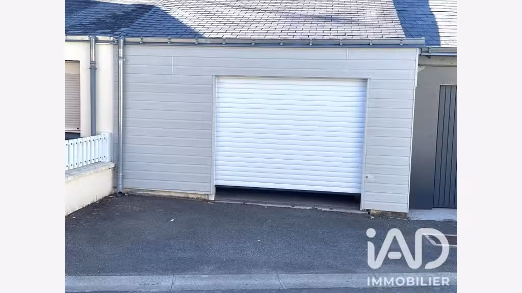 Local commercial à Trélazé