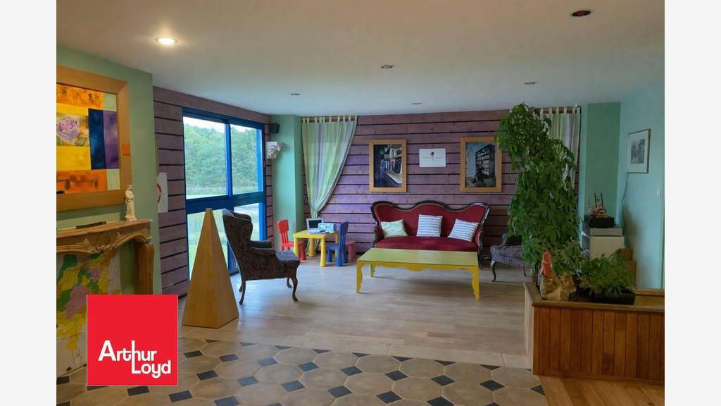 AV local d'activités 1978m² Tremblay-les-Villages