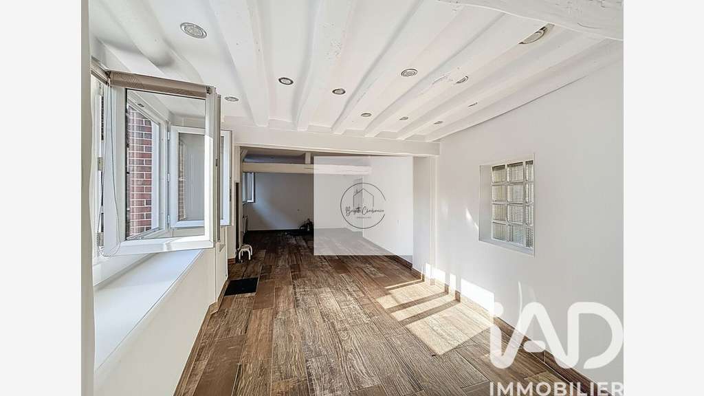 Vente local pro 40m² environnement paisible Tréon