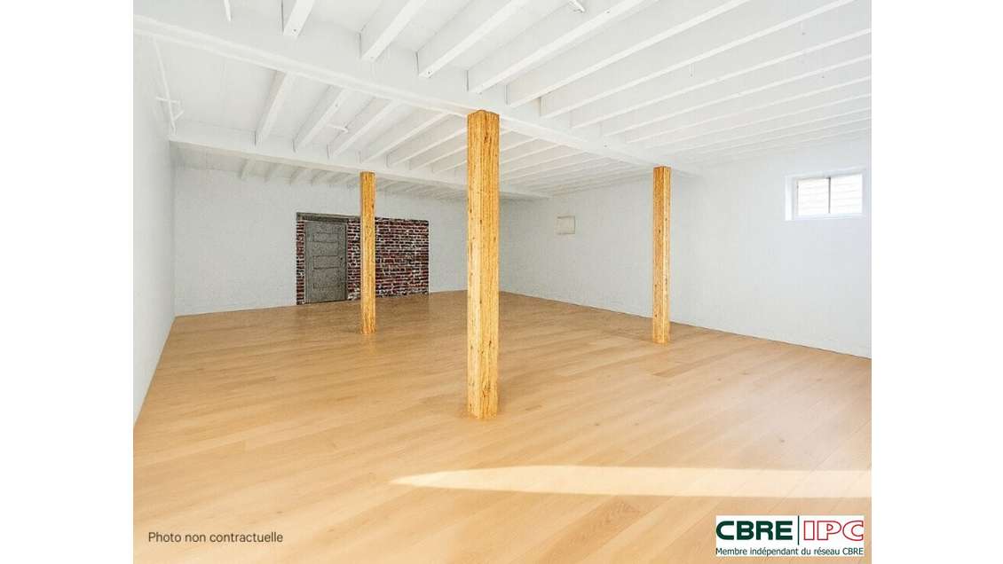 AV local commercial 79m² à Ustaritz quartier prisé