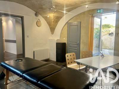 Vente local commercial 77m² à Uzès centre 