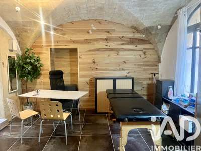Vente local commercial 77m² à Uzès centre 