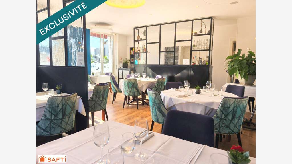 Murs commerciaux d'un restaurant réputé à Vagney, 