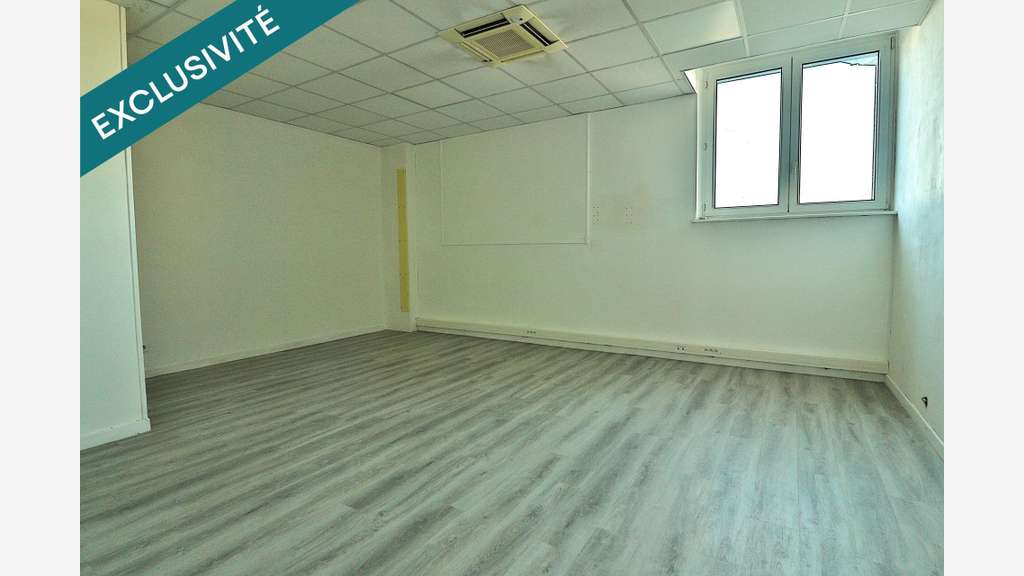 Vente beau local 151m² à Val de Briey
