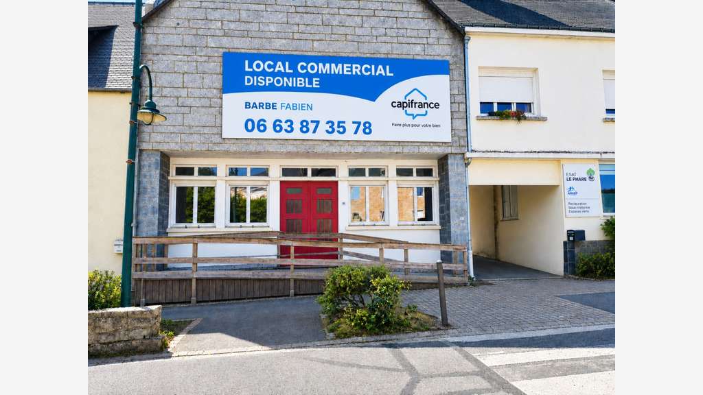 Local/bureau avec garage et grenier à vendre VAL