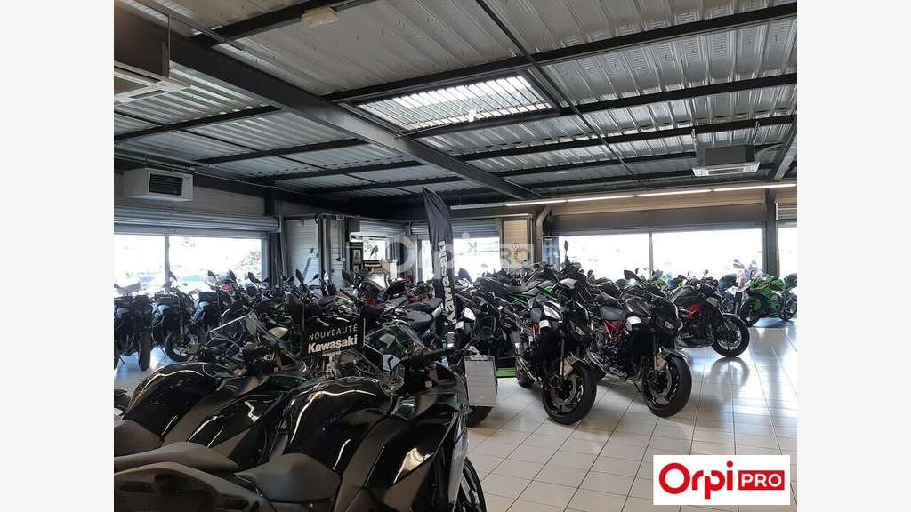 Local commercial 961m² à vendre ZA Valence