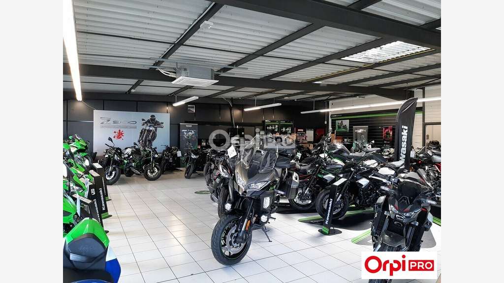 Local commercial 961m² à vendre ZA Valence