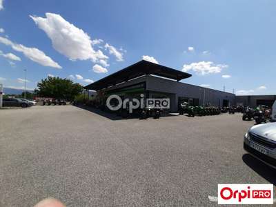 Local commercial 961m² à vendre ZA Valence