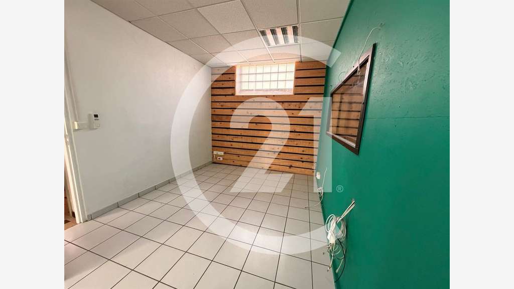 A vendre immeuble commercial à Valence centre