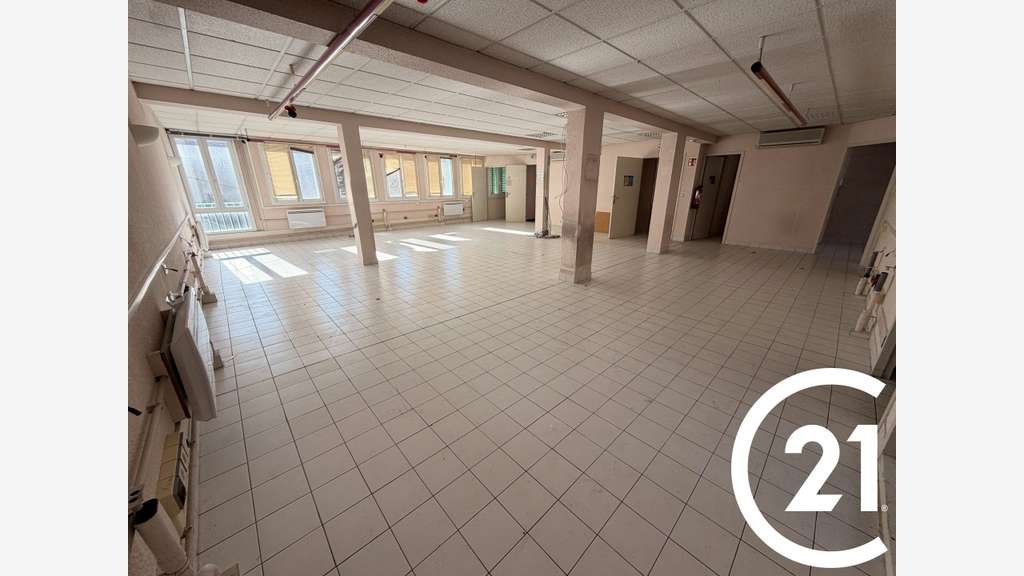 A vendre immeuble commercial à Valence centre