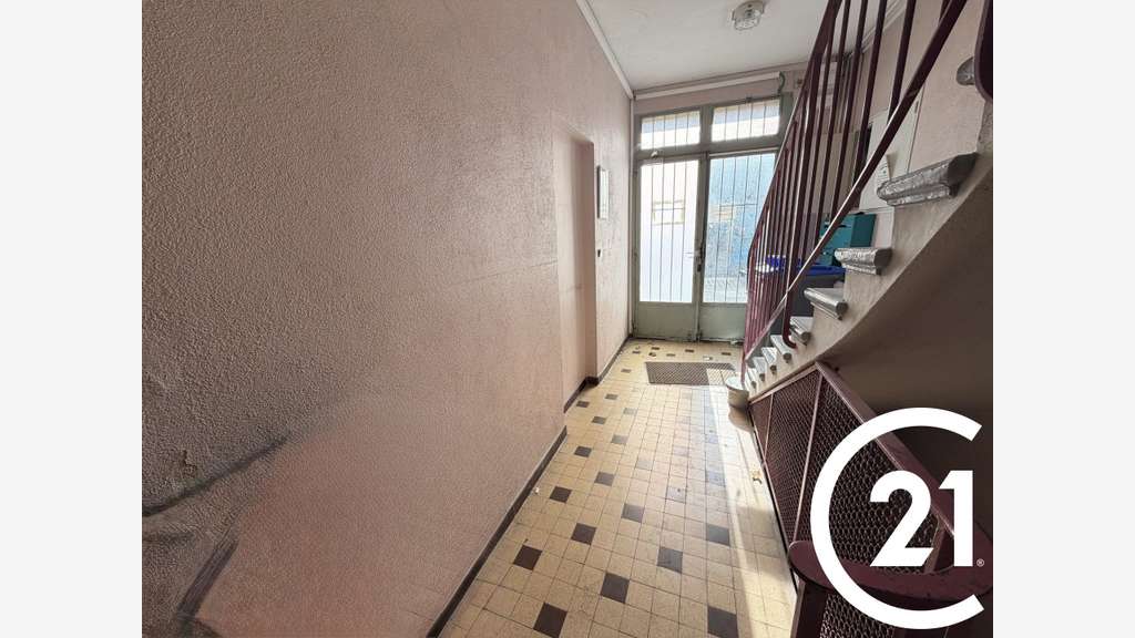 A vendre immeuble commercial à Valence centre