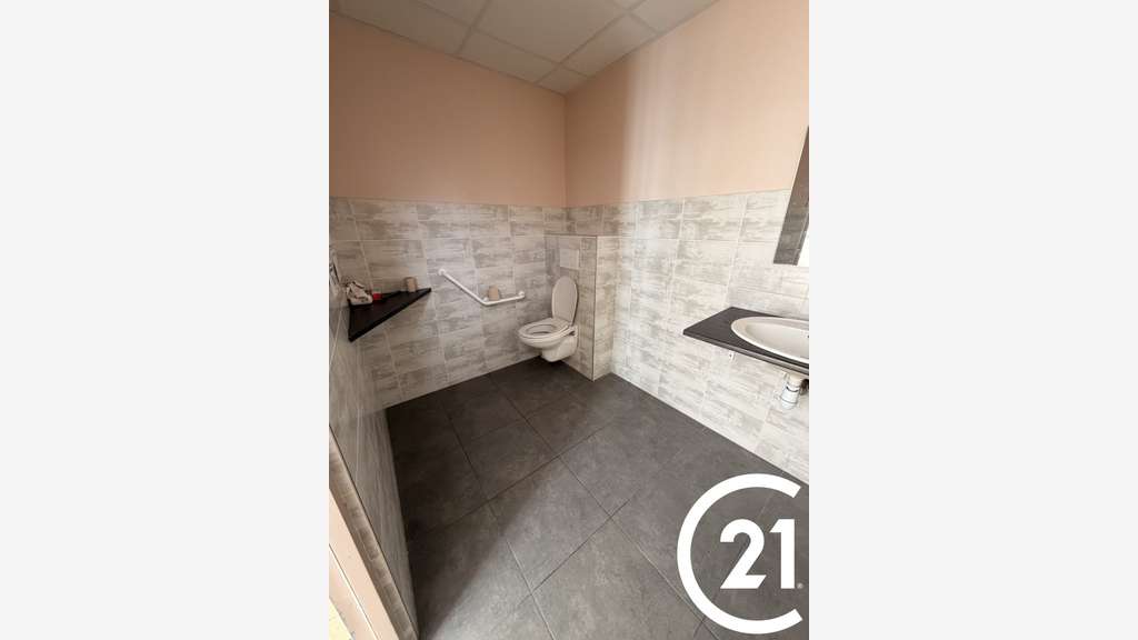 A vendre immeuble commercial à Valence centre